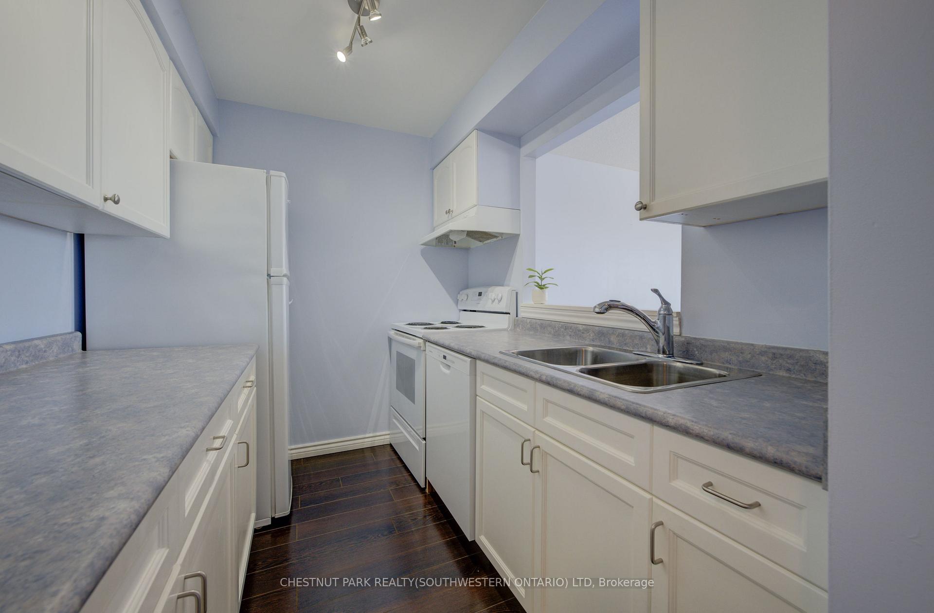 Photo 6 of Unit 803, 10 Ellen Street E, Kitchener, Civic Centre — HOMEH