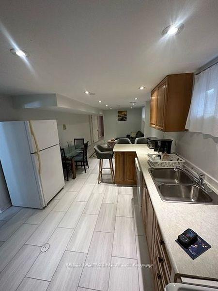 Photo 3 of Unit Bsmt, 21 Charnwood Place, Markham, Aileen-Willowbrook — HOMEH