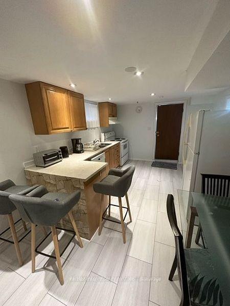 Photo 5 of Unit Bsmt, 21 Charnwood Place, Markham, Aileen-Willowbrook — HOMEH