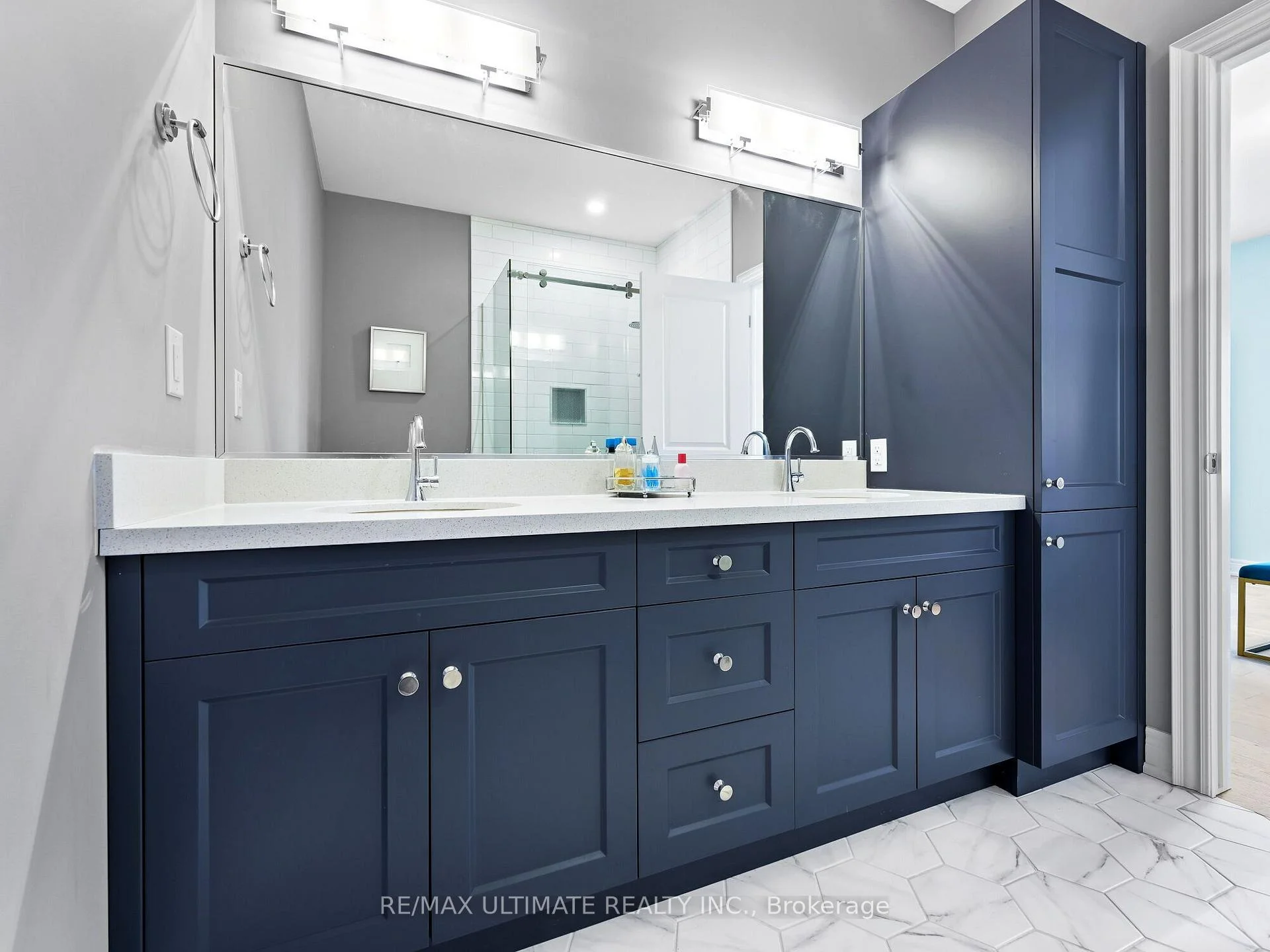 Photo 16 of Unit 4, 4257 Montrose Road, Niagara Falls, Ascot — HOMEH