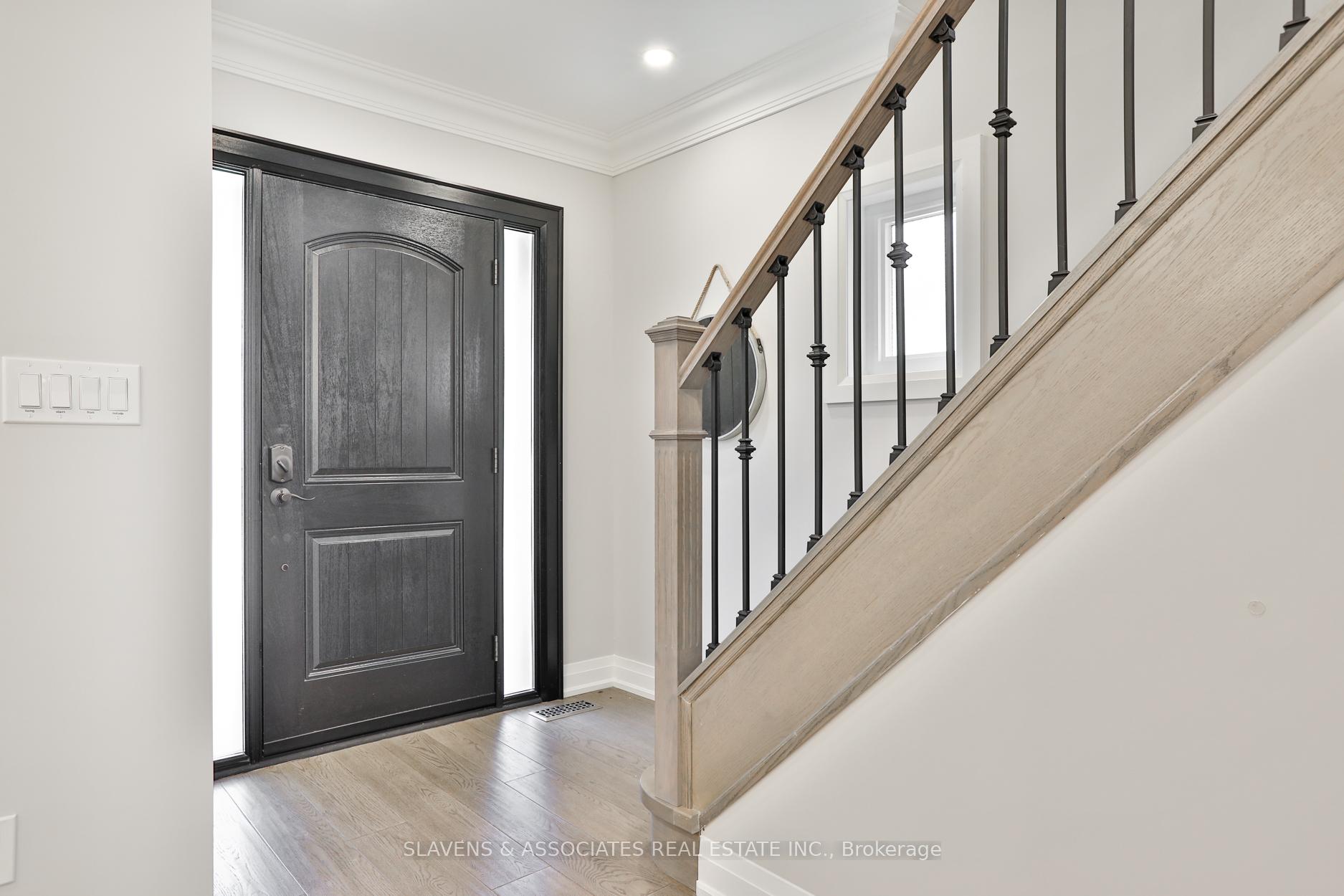 Photo 12 of 52 Shields Avenue, Toronto, Lawrence Park South — HOMEH