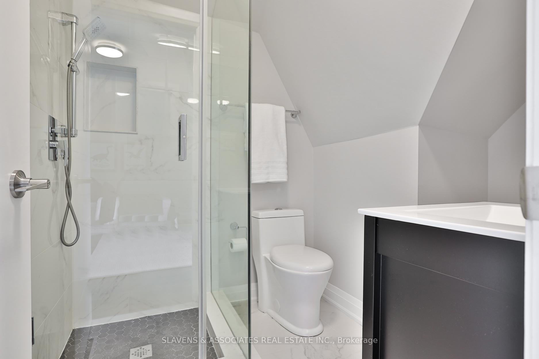 Photo 13 of 52 Shields Avenue, Toronto, Lawrence Park South — HOMEH