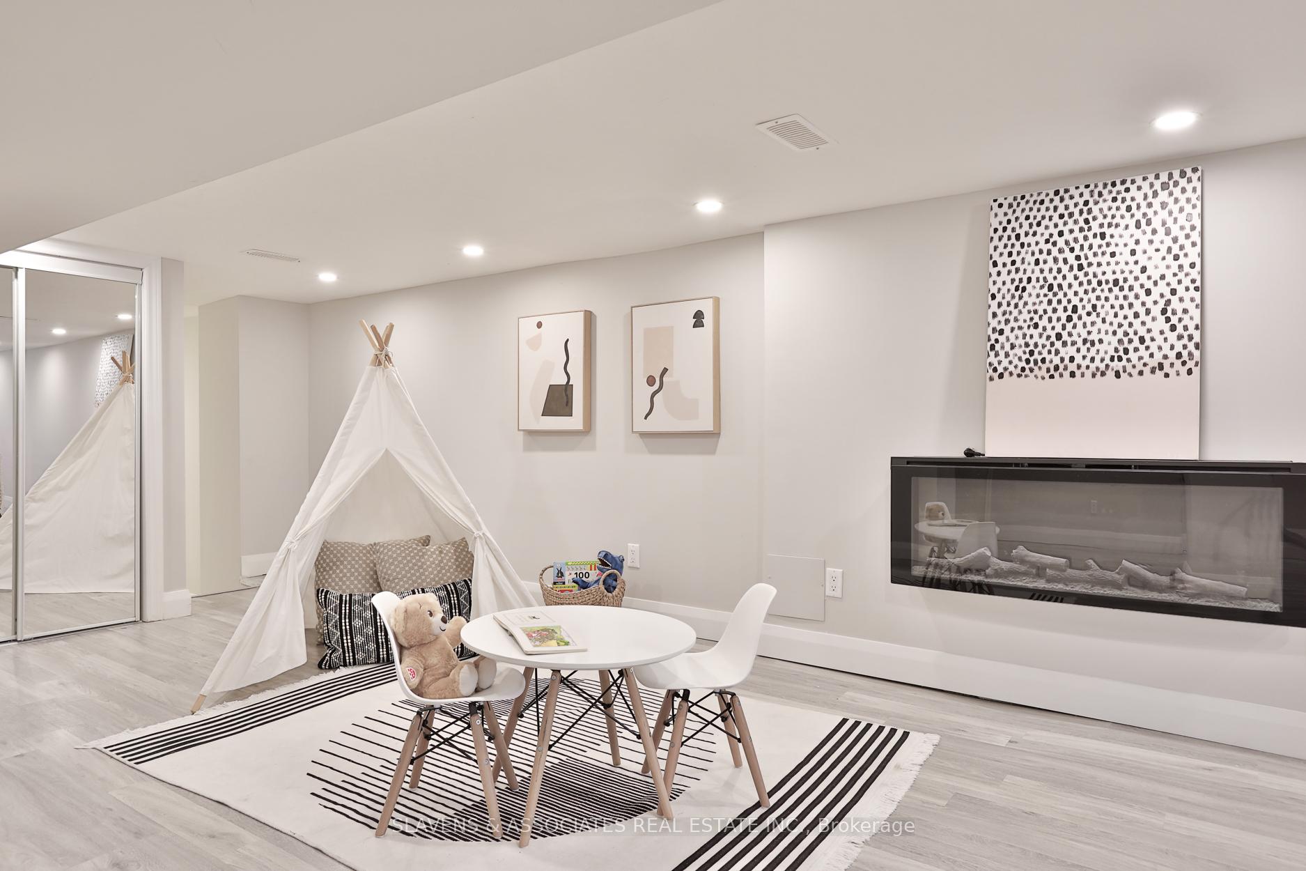 Photo 4 of 52 Shields Avenue, Toronto, Lawrence Park South — HOMEH