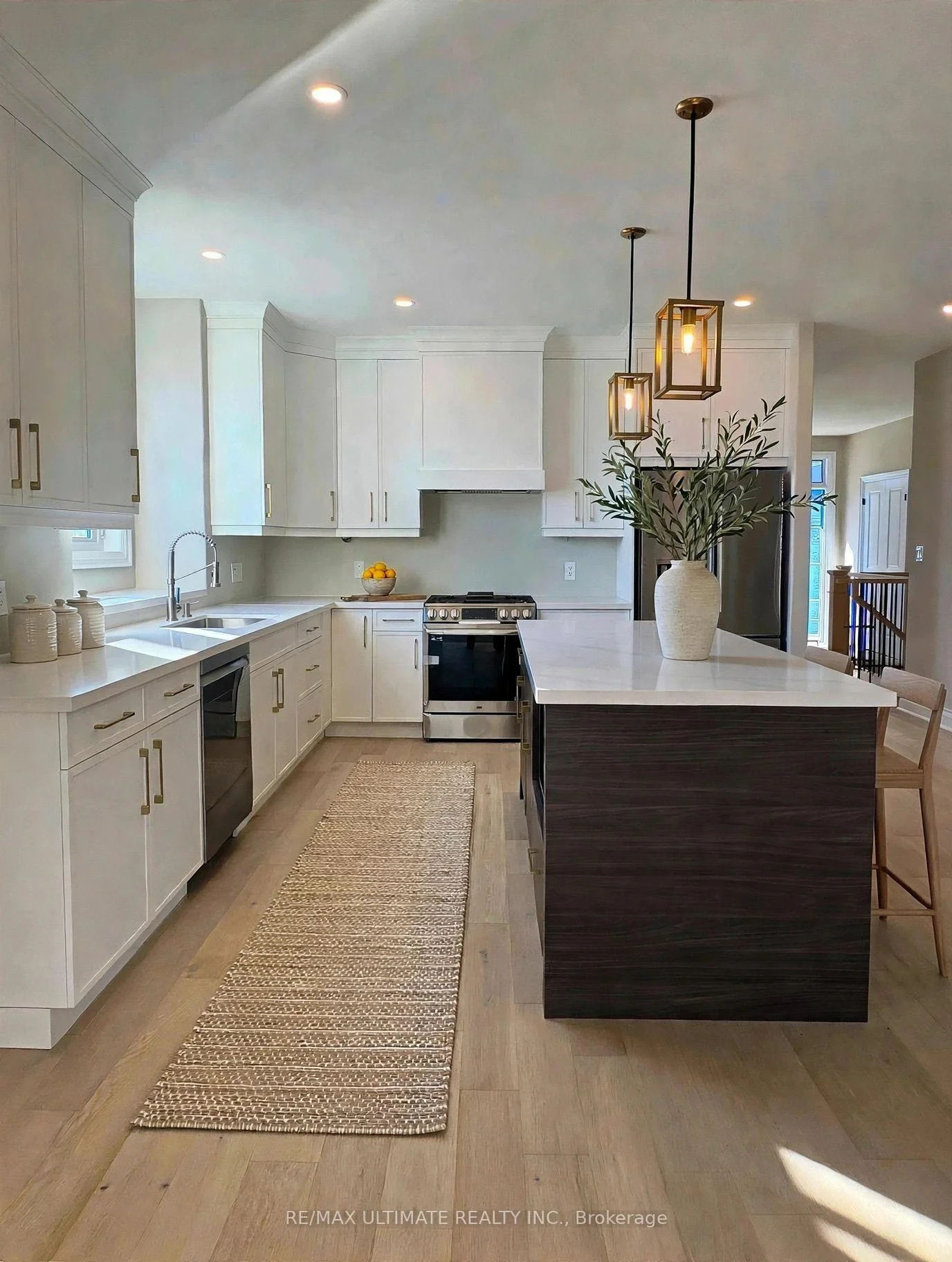 Photo 6 of Unit 2, 4257 Montrose Road, Niagara Falls, Ascot — HOMEH
