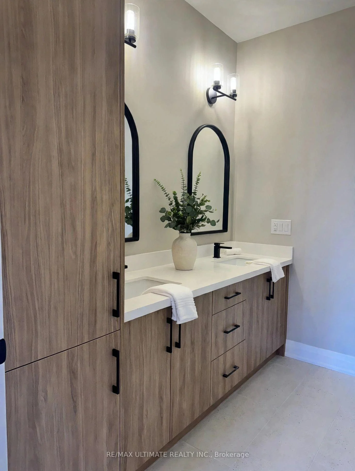 Photo 19 of Unit 2, 4257 Montrose Road, Niagara Falls, Ascot — HOMEH