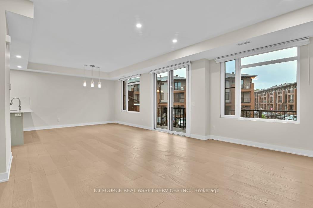 Photo 9 of Unit E, 4 Victor Street E, Ottawa, Stittsville (Central) — HOMEH