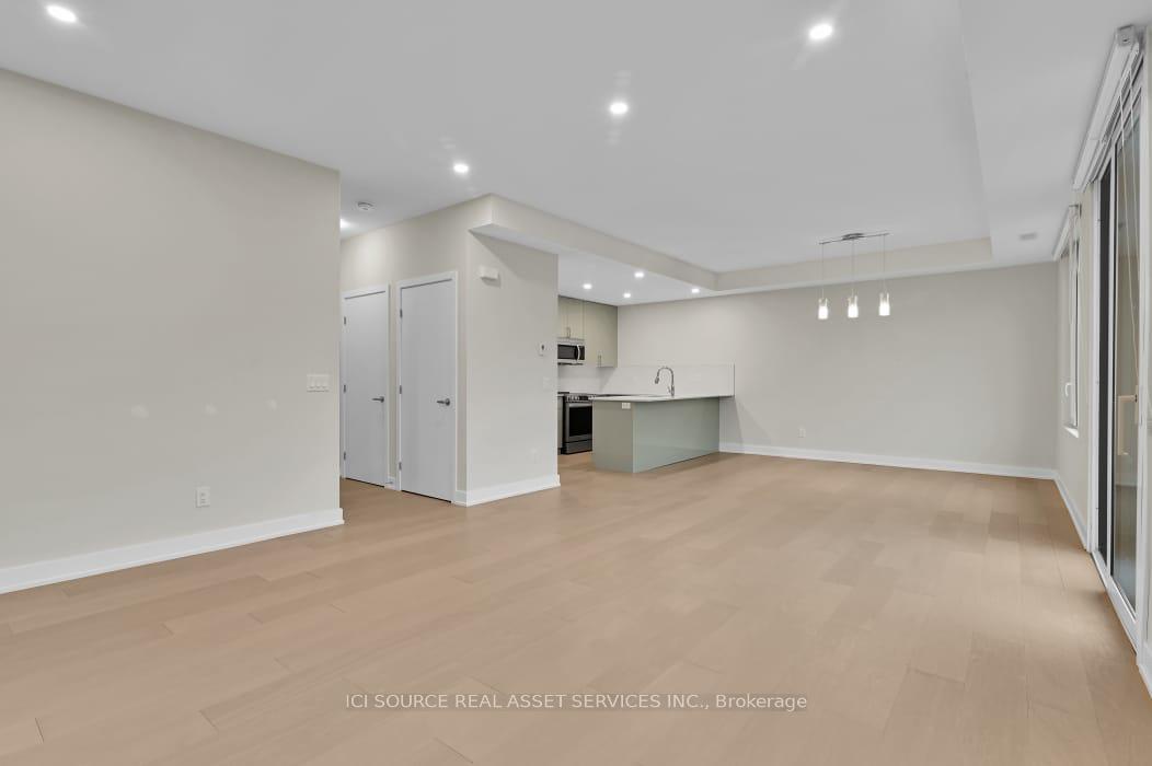 Photo 14 of Unit E, 4 Victor Street E, Ottawa, Stittsville (Central) — HOMEH