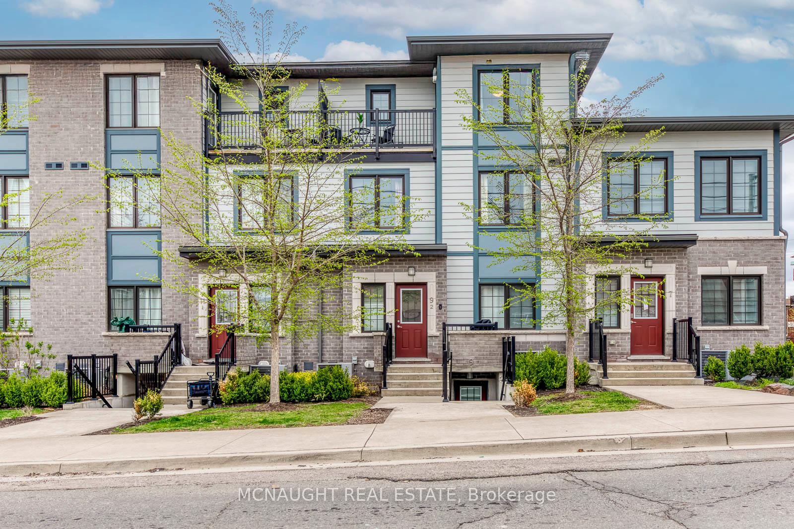 Front of Unit 2, 9 Forbes Avenue
