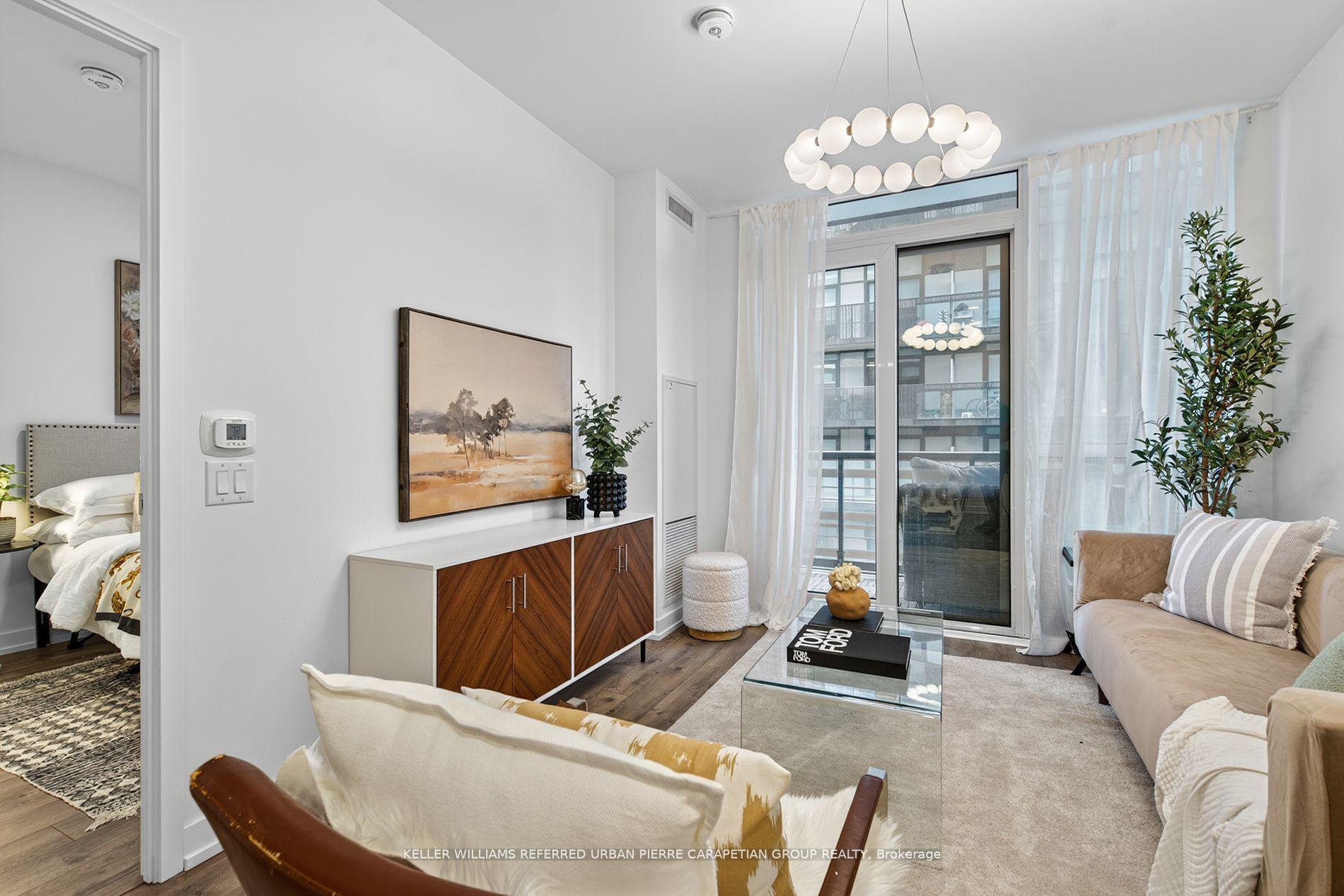 Photo 6 of Unit 408, 39 Roehampton Avenue, Toronto, Mount Pleasant West — HOMEH