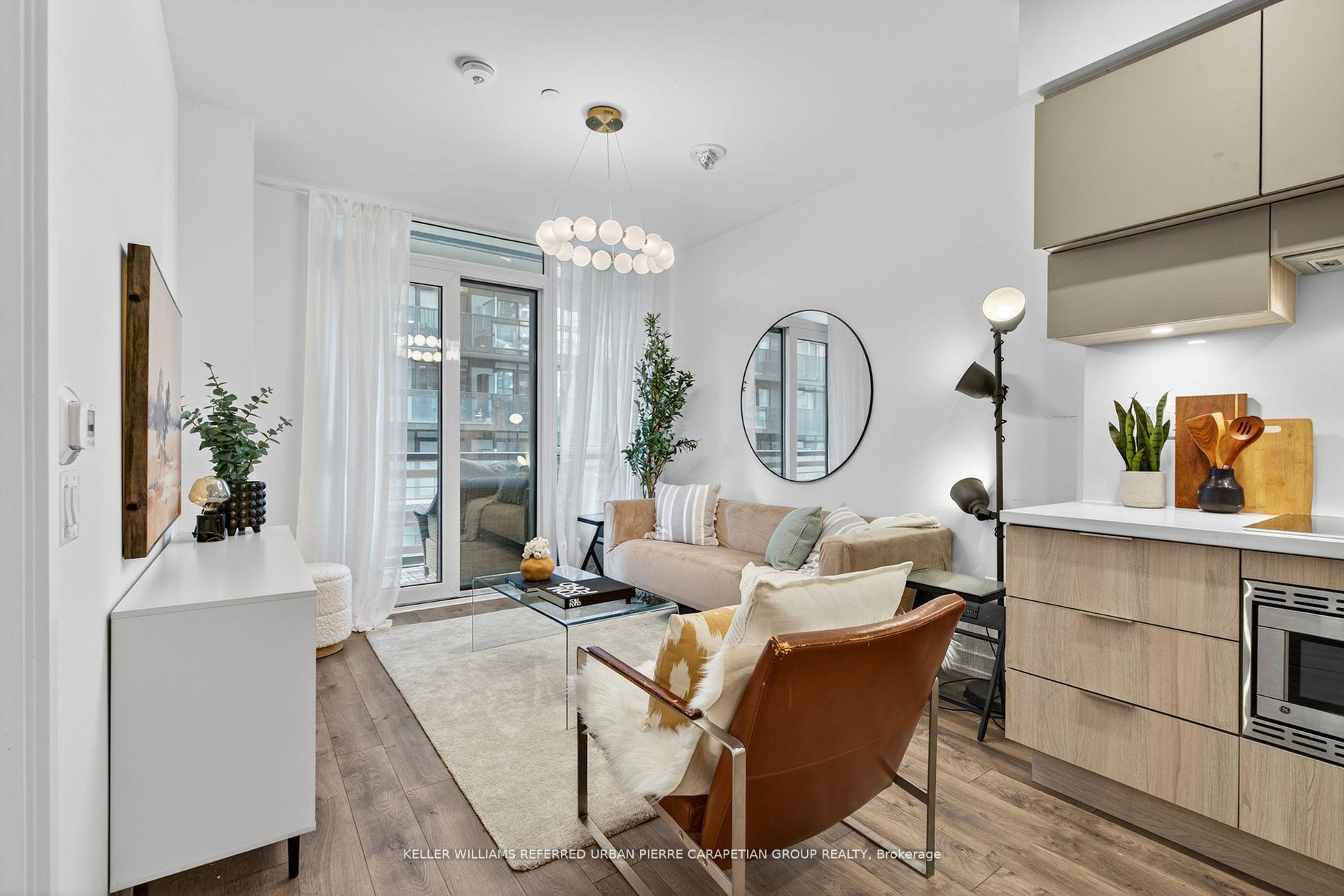 Photo 1 of Unit 408, 39 Roehampton Avenue, Toronto, Mount Pleasant West — HOMEH