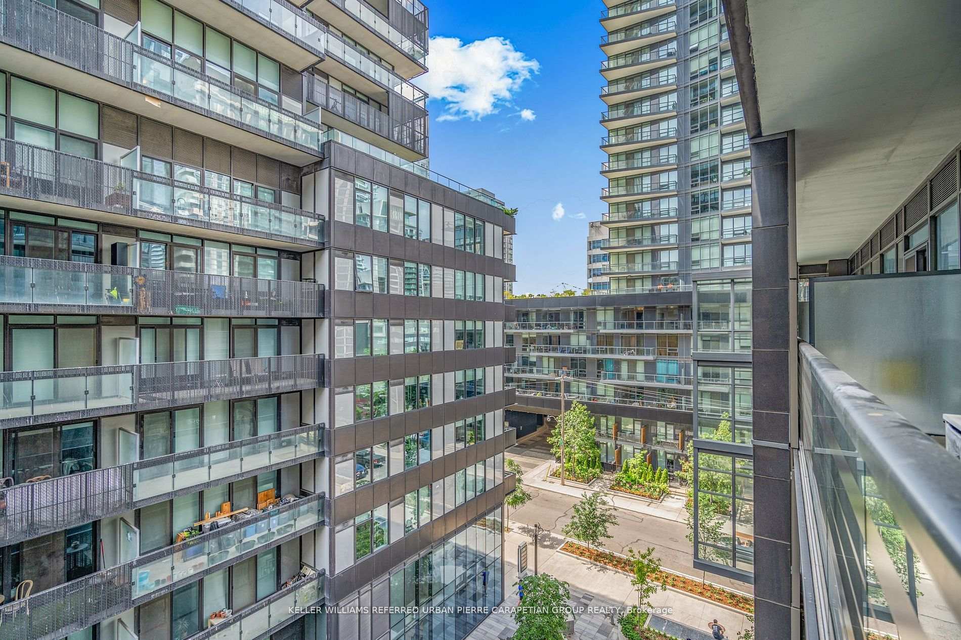 Photo 34 of Unit 408, 39 Roehampton Avenue, Toronto, Mount Pleasant West — HOMEH