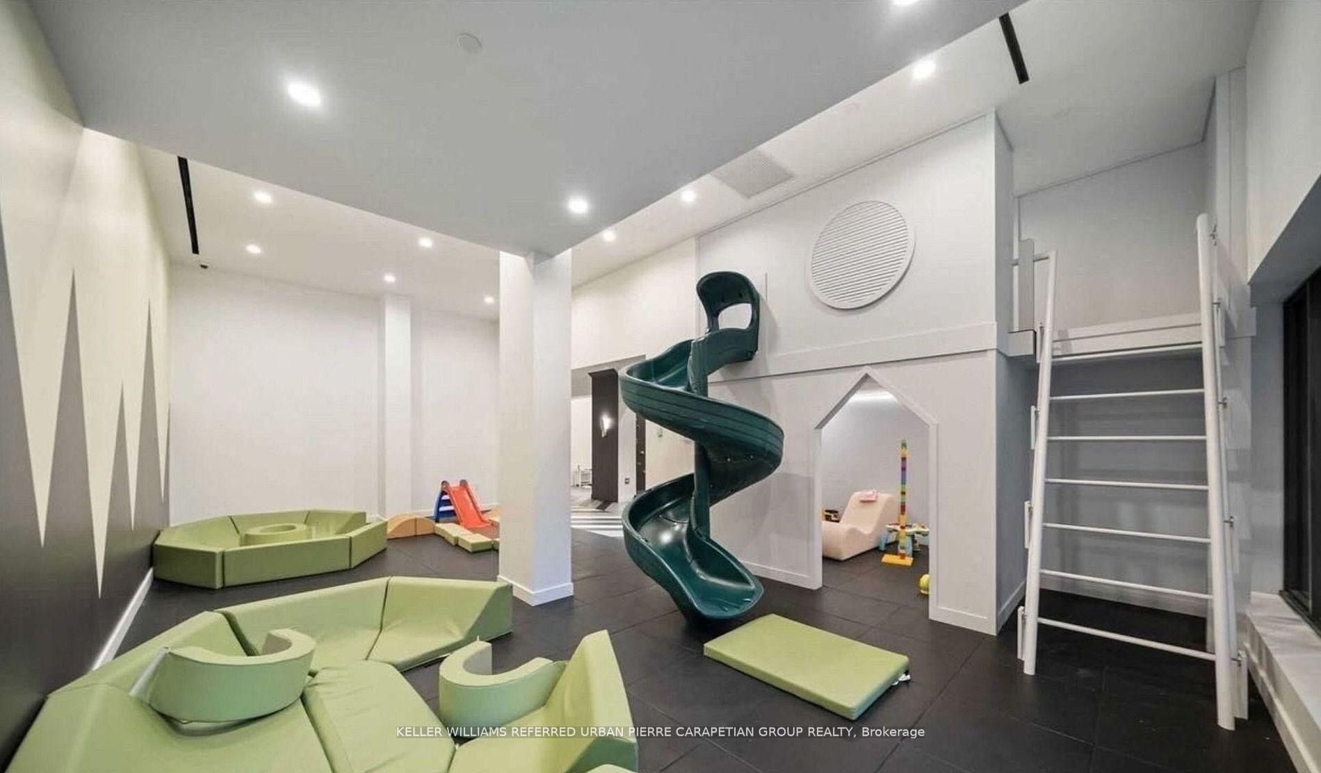 Photo 7 of Unit 408, 39 Roehampton Avenue, Toronto, Mount Pleasant West — HOMEH