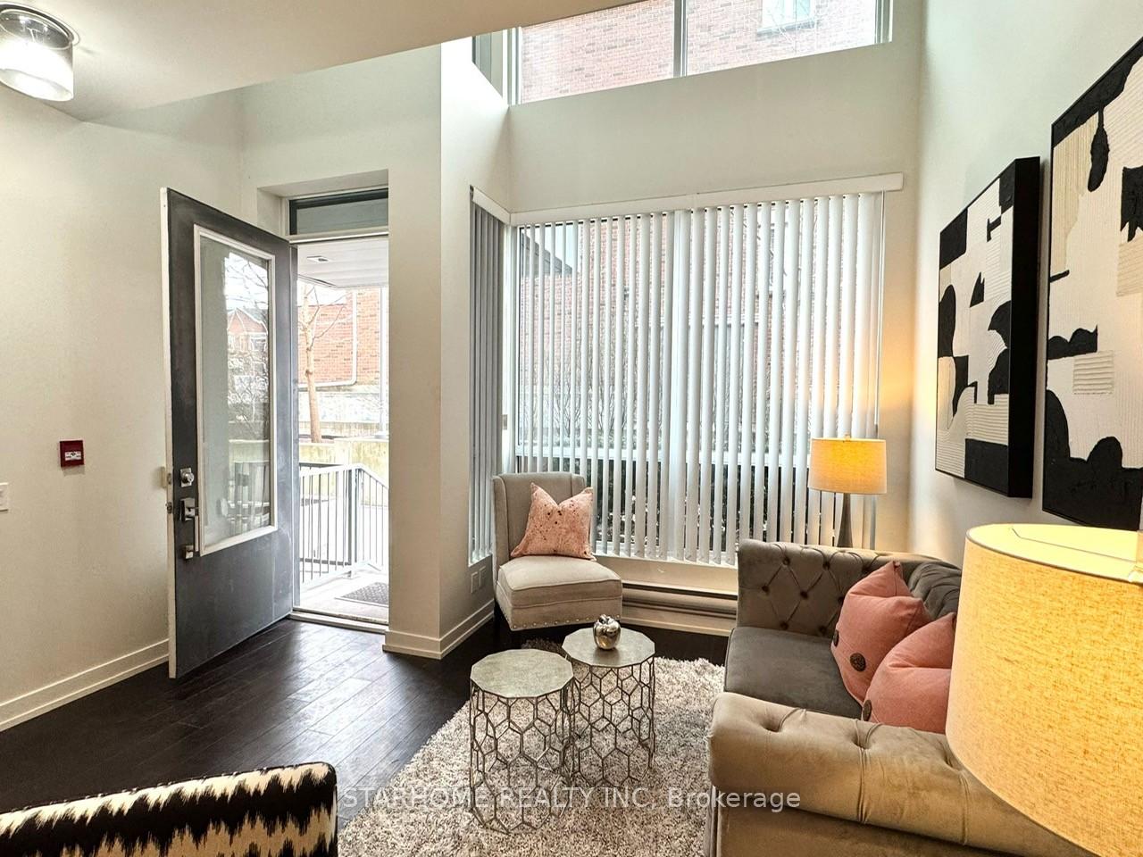 Front of Unit 119, 1030 King Street W