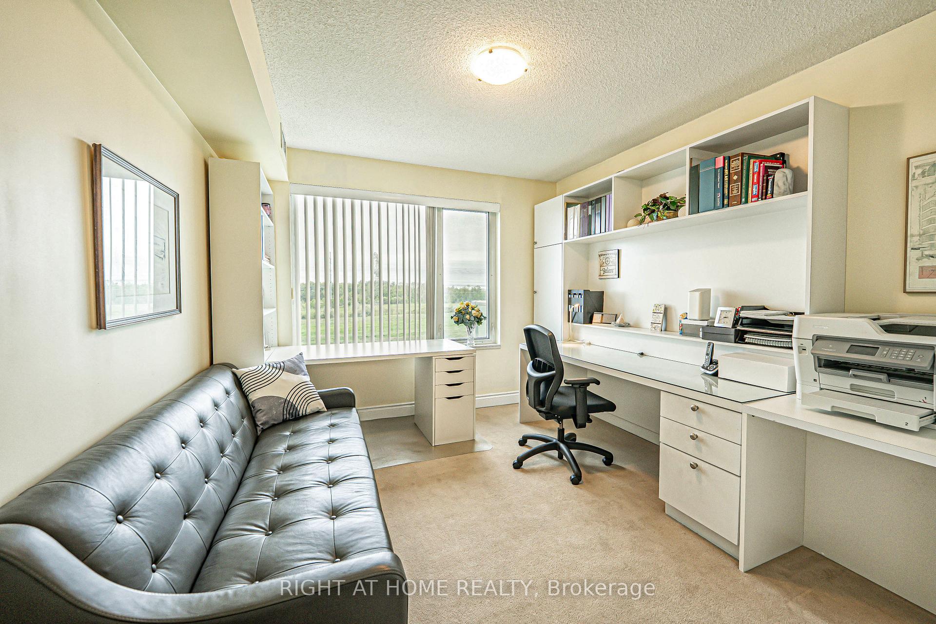 Photo 5 of Unit 809, 273 South Park Road, Markham, Commerce Valley — HOMEH