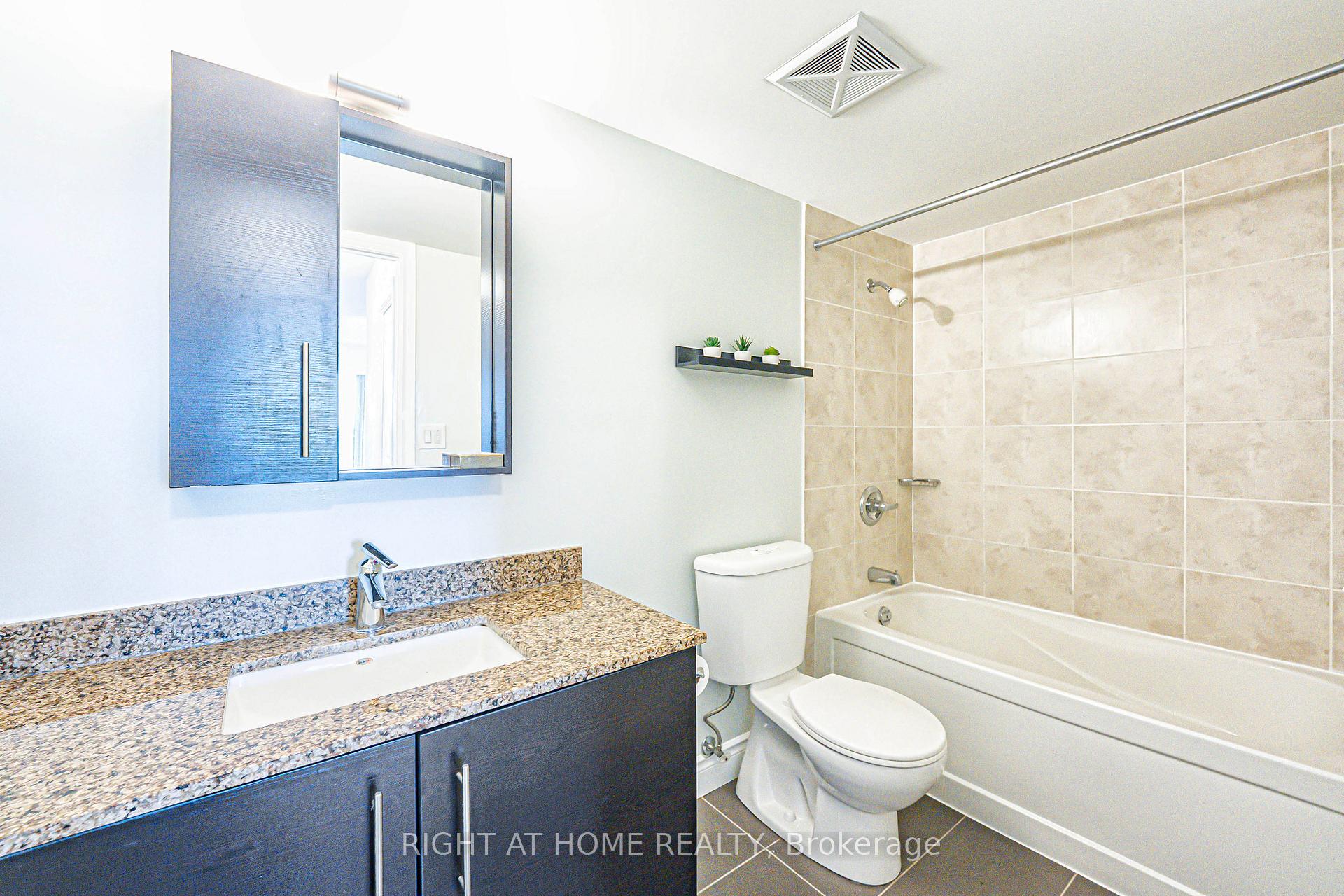 Photo 3 of Unit 809, 273 South Park Road, Markham, Commerce Valley — HOMEH