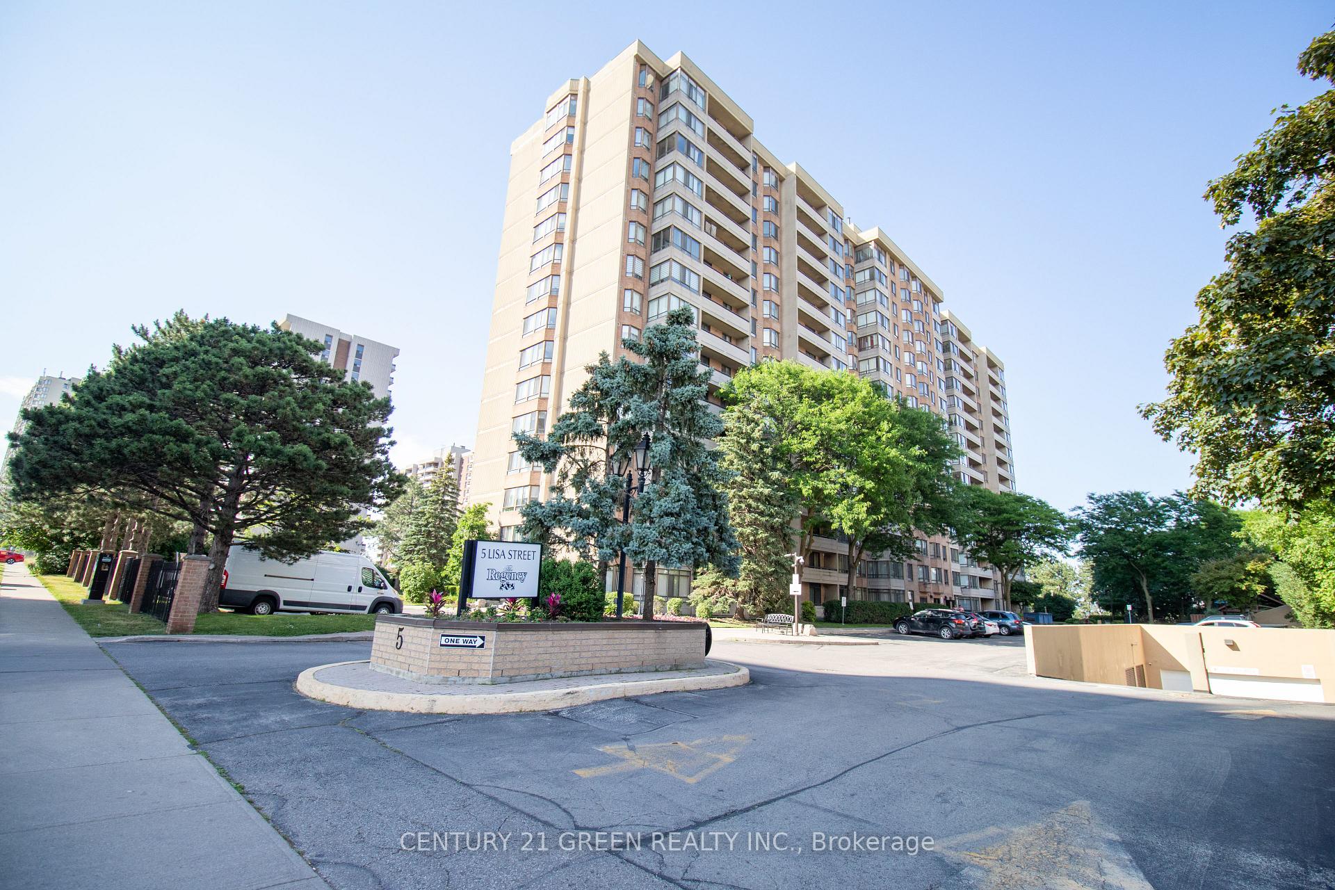 Front of Unit 706, 5 Lisa Street