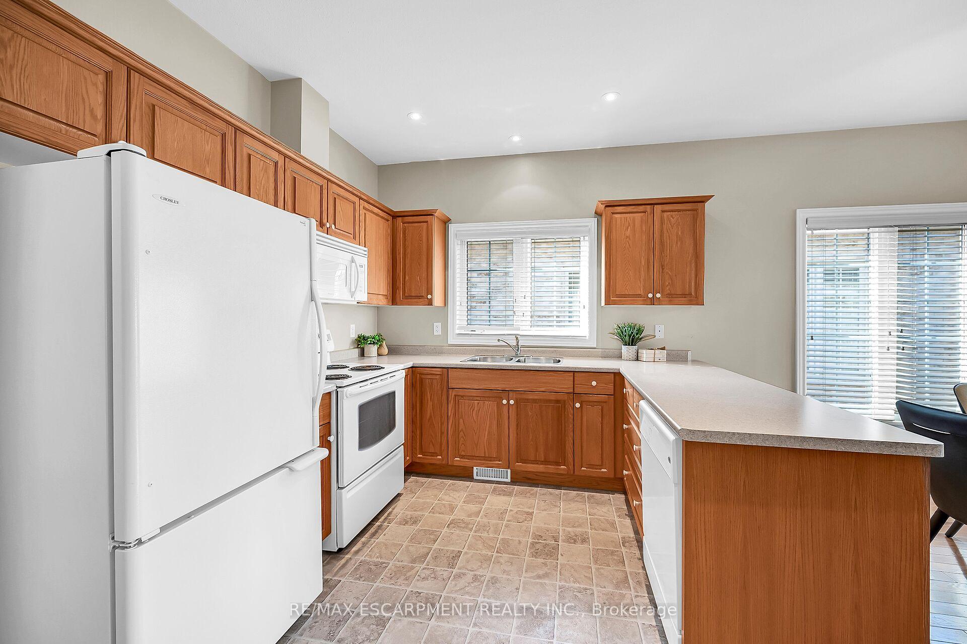 Photo 15 of Unit 17, 1041 Pine Street, Haldimand, Dunnville — HOMEH