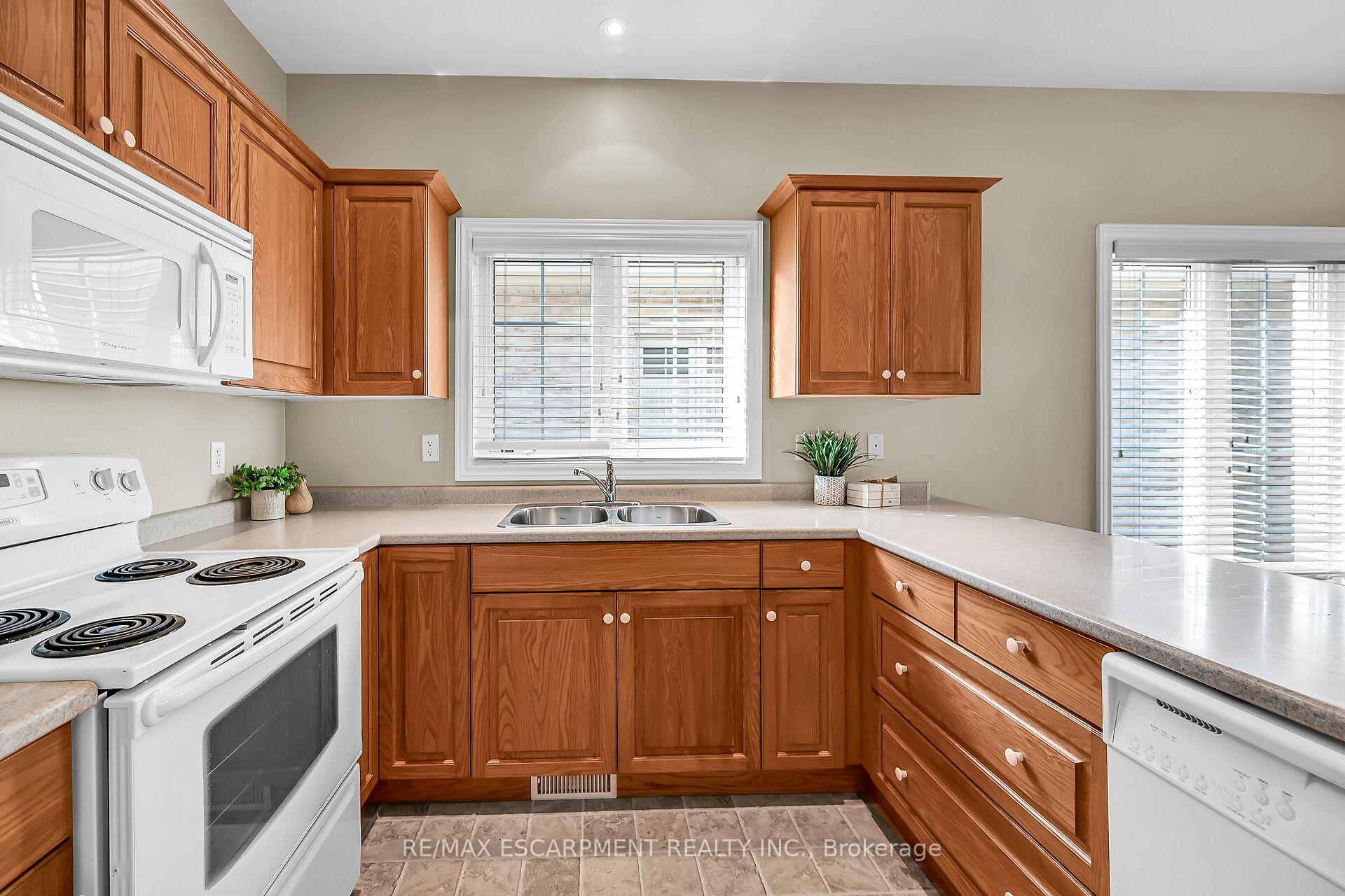 Photo 20 of Unit 17, 1041 Pine Street, Haldimand, Dunnville — HOMEH