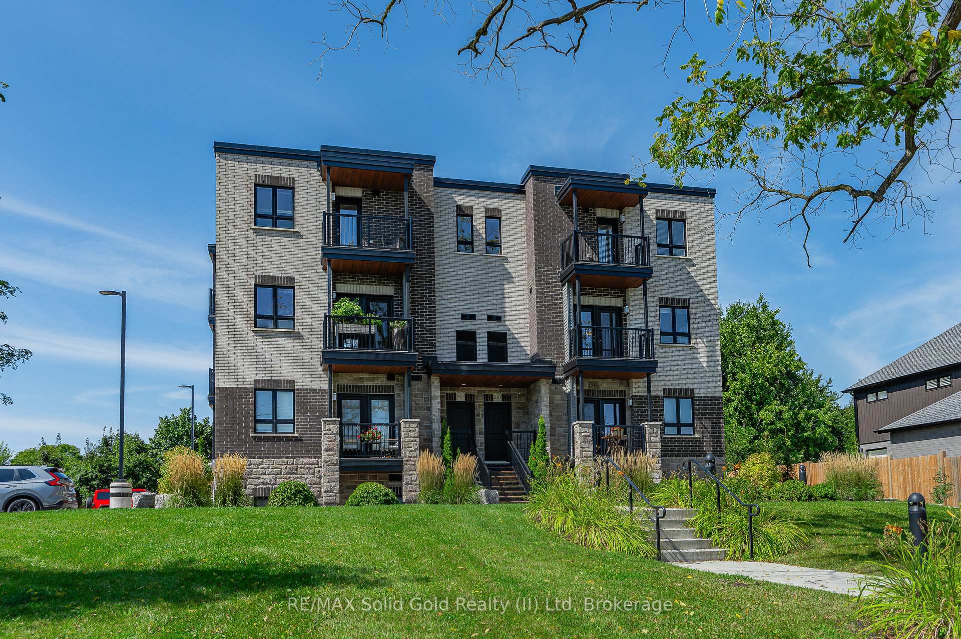 Photo 1 of Unit 210, 408 Guelph Avenue, Cambridge — HOMEH