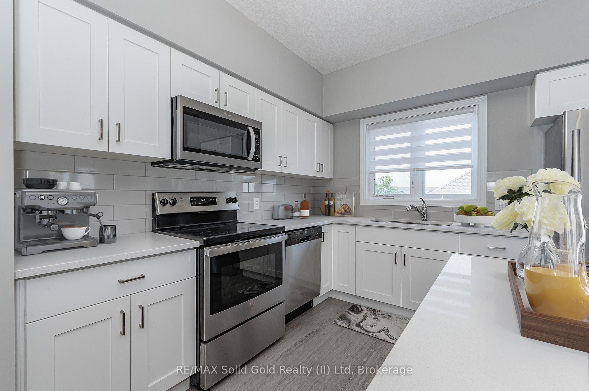 Photo 9 of Unit 210, 408 Guelph Avenue, Cambridge — HOMEH