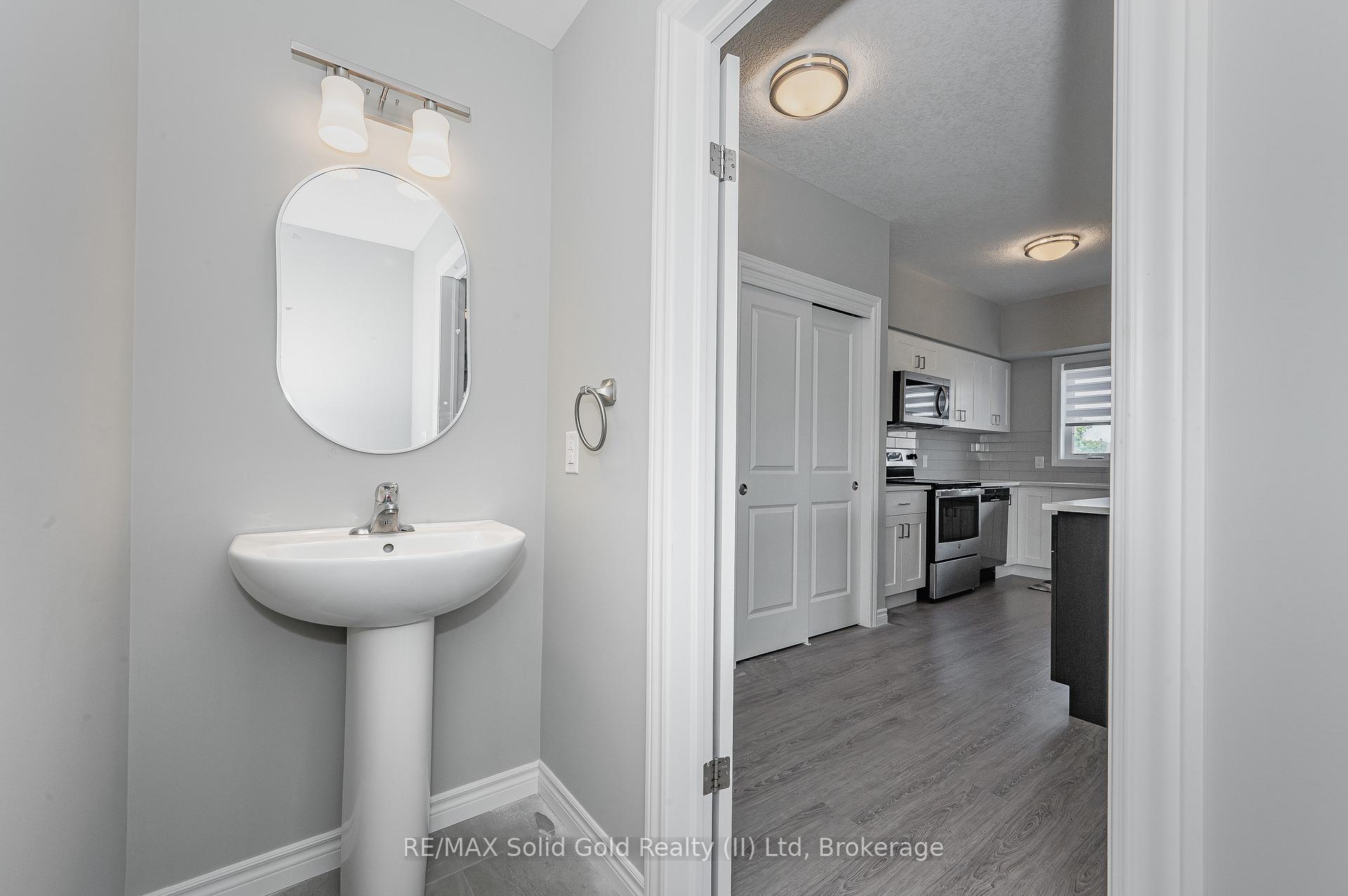 Photo 3 of Unit 210, 408 Guelph Avenue, Cambridge — HOMEH
