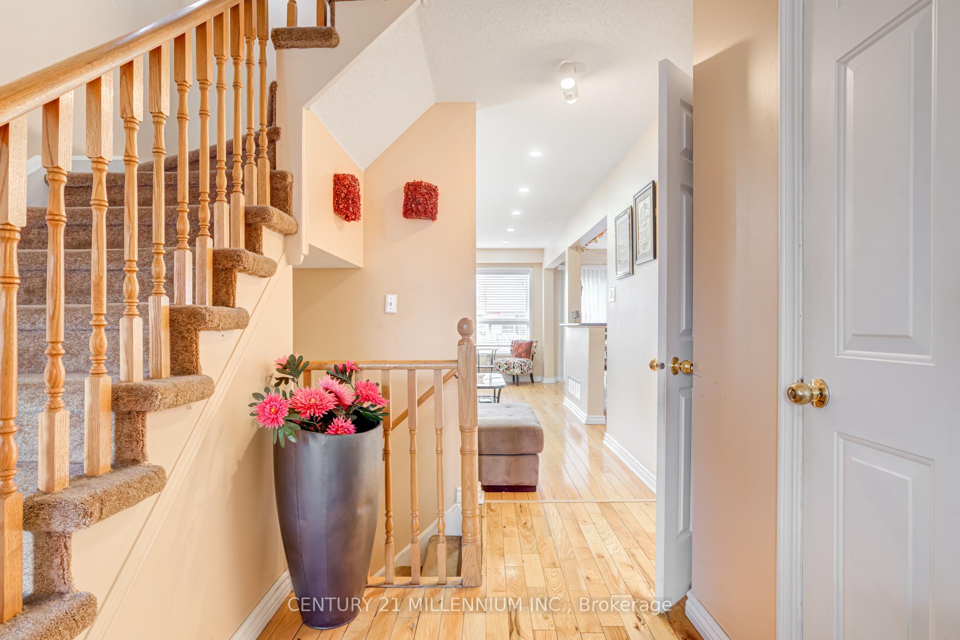 Photo 7 of Unit 2, 200 Cresthaven Road, Brampton, Snelgrove — HOMEH