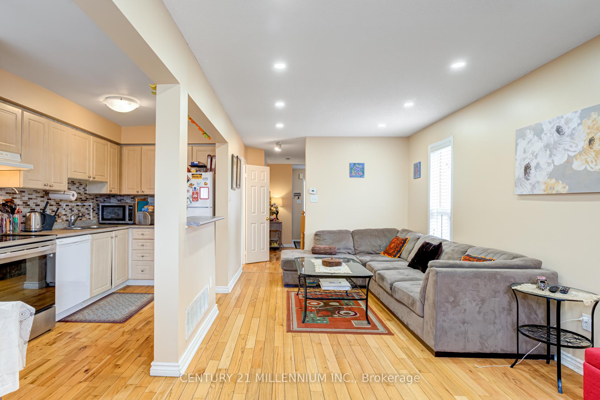 Photo 12 of Unit 2, 200 Cresthaven Road, Brampton, Snelgrove — HOMEH
