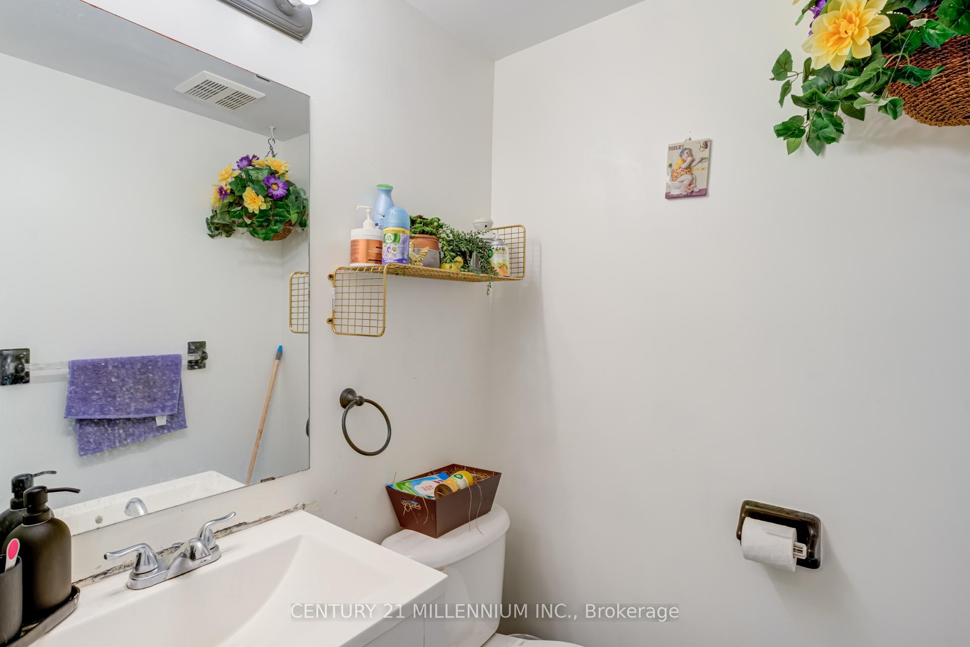 Photo 11 of Unit 2, 200 Cresthaven Road, Brampton, Snelgrove — HOMEH