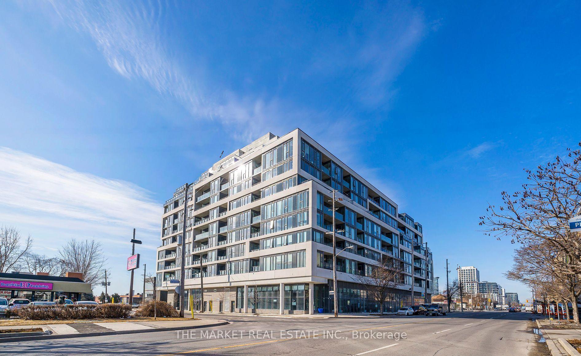 Front of Unit 821, 859 The Queensway