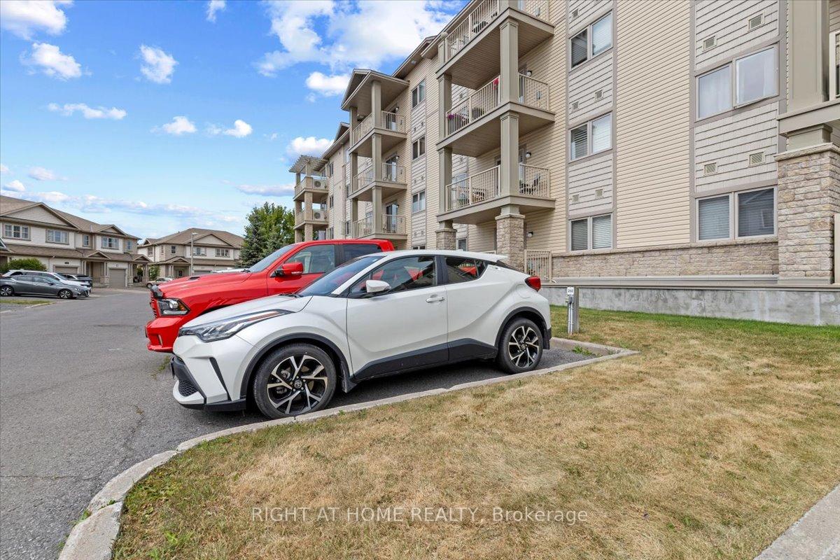 Photo 6 of Unit 202, 141 Potts Private, Ottawa, Notting Hill/Summerside — HOMEH