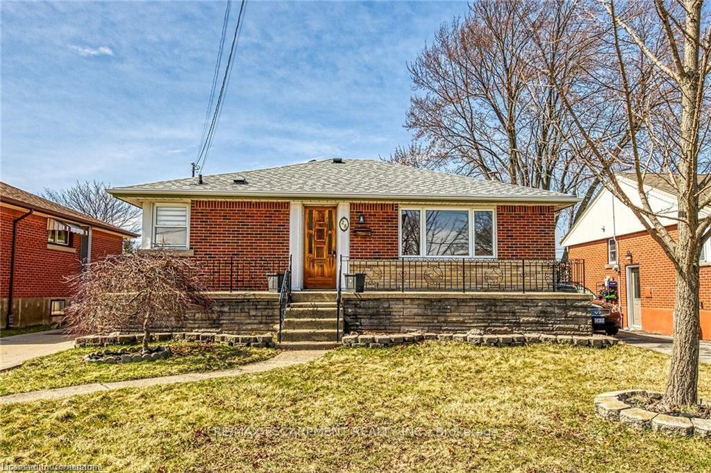 Front of Unit B, 28 Ashland Avenue
