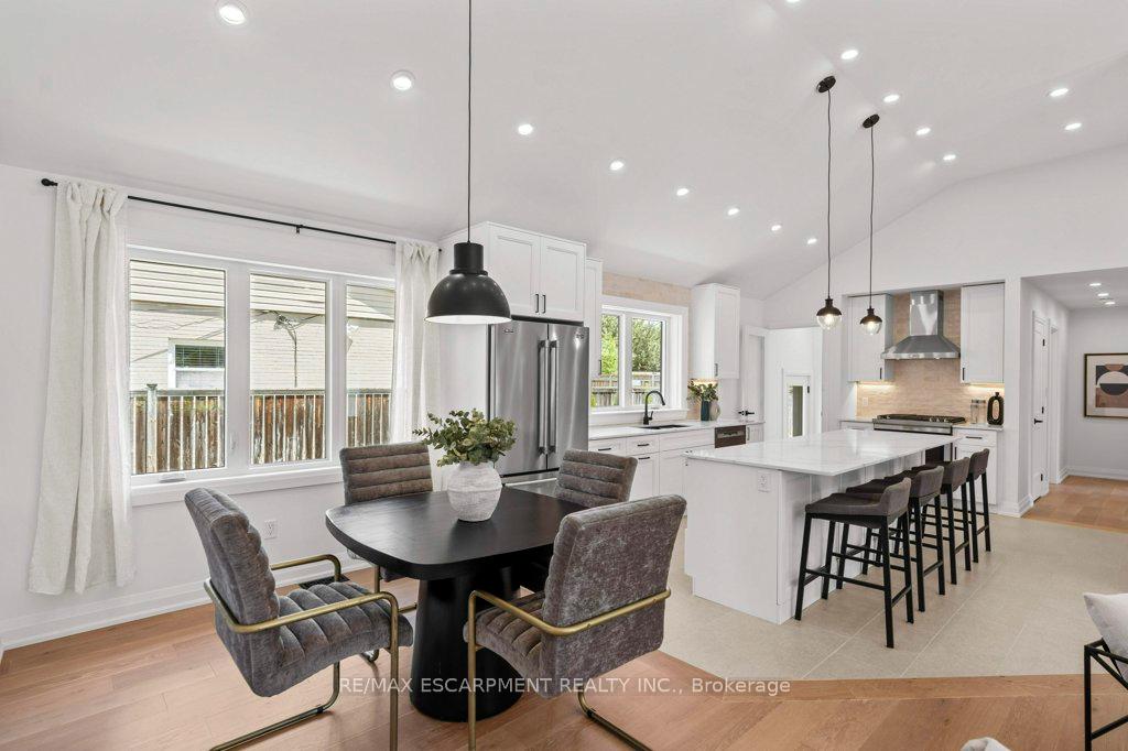 Photo 12 of 877 Condor Drive, Burlington, LaSalle — HOMEH