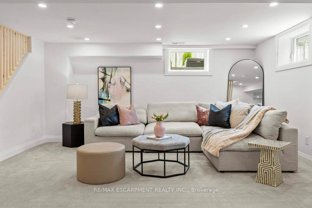 Photo 32 of 877 Condor Drive, Burlington, LaSalle — HOMEH
