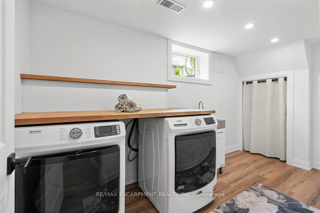 Photo 38 of 877 Condor Drive, Burlington, LaSalle — HOMEH
