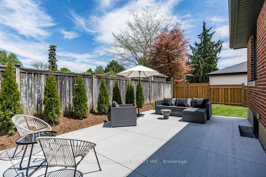 Photo 43 of 877 Condor Drive, Burlington, LaSalle — HOMEH