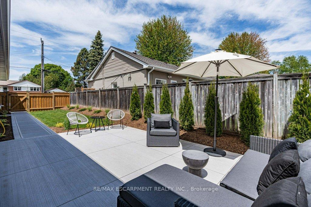 Photo 44 of 877 Condor Drive, Burlington, LaSalle — HOMEH