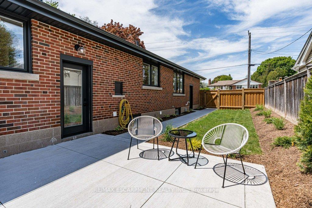 Photo 45 of 877 Condor Drive, Burlington, LaSalle — HOMEH