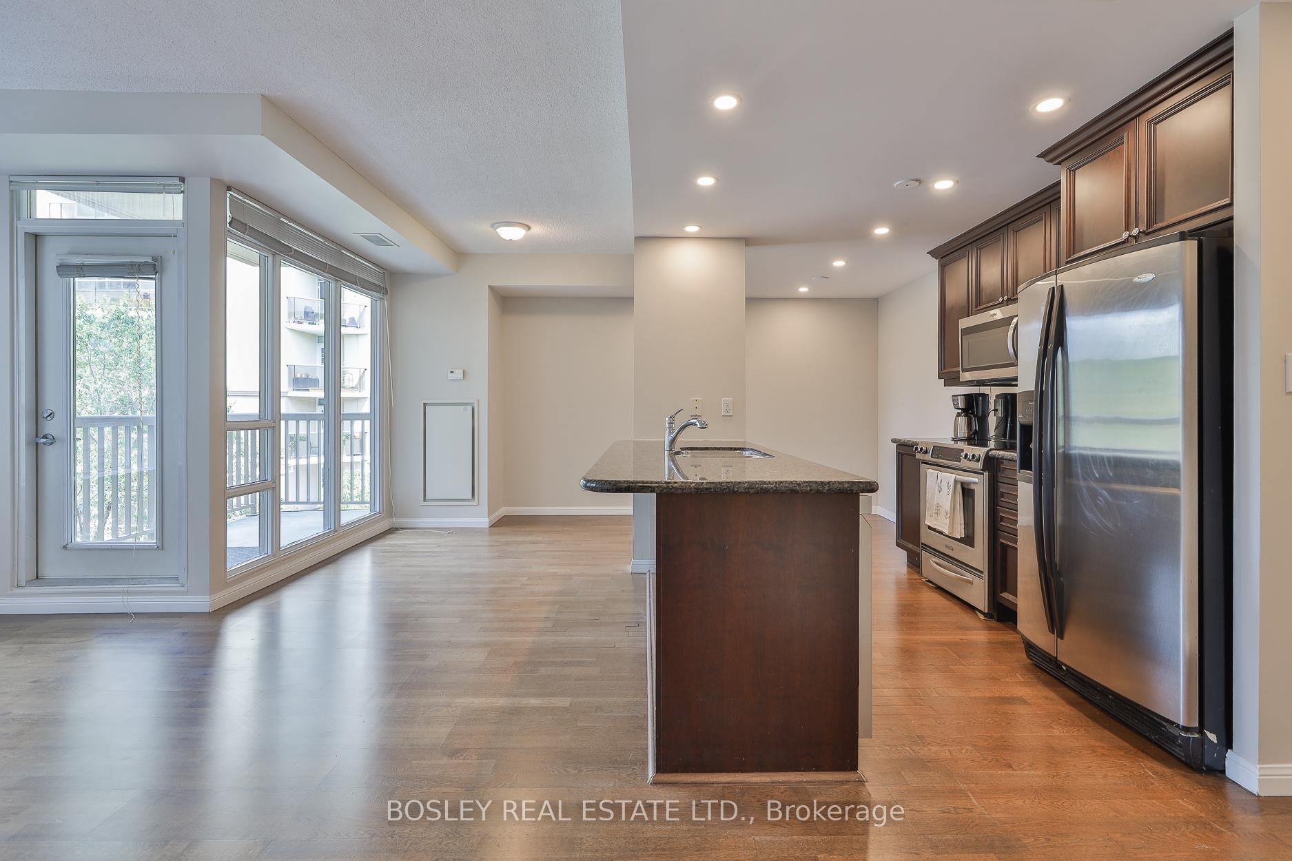 Photo 4 of Unit 412, 900 Mount Pleasant Road, Toronto, Mount Pleasant West — HOMEH