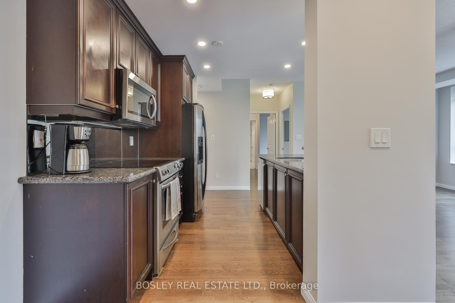 Photo 12 of Unit 412, 900 Mount Pleasant Road, Toronto, Mount Pleasant West — HOMEH