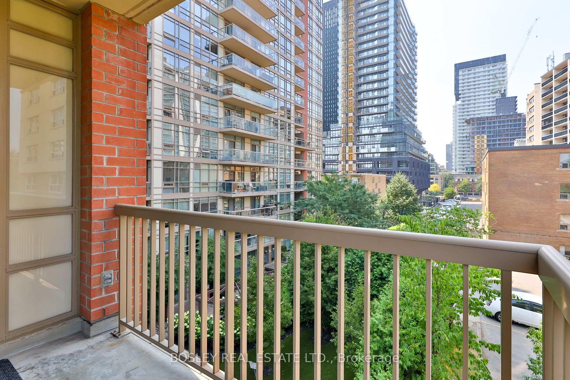 Photo 37 of Unit 412, 900 Mount Pleasant Road, Toronto, Mount Pleasant West — HOMEH