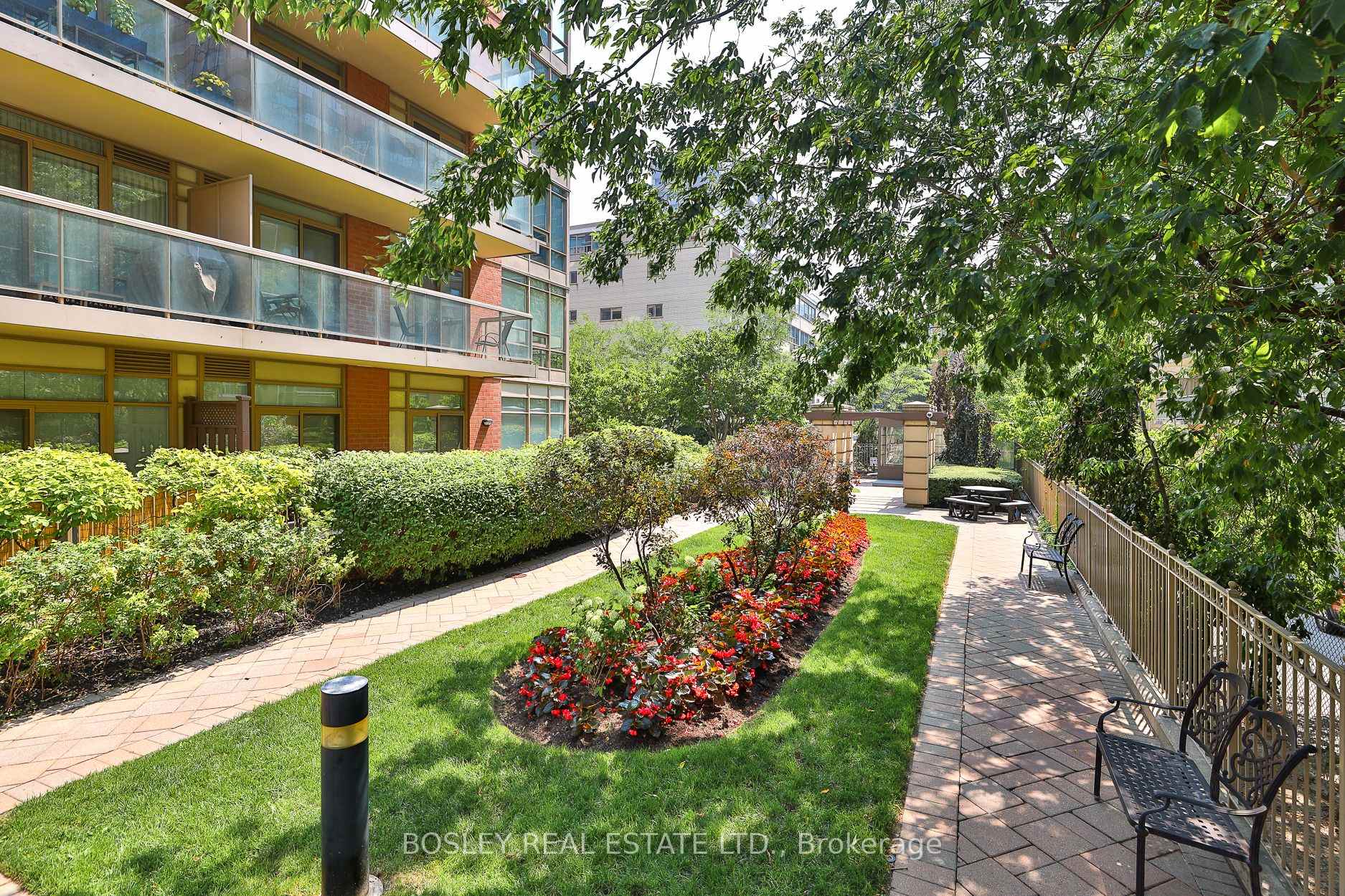 Photo 35 of Unit 412, 900 Mount Pleasant Road, Toronto, Mount Pleasant West — HOMEH