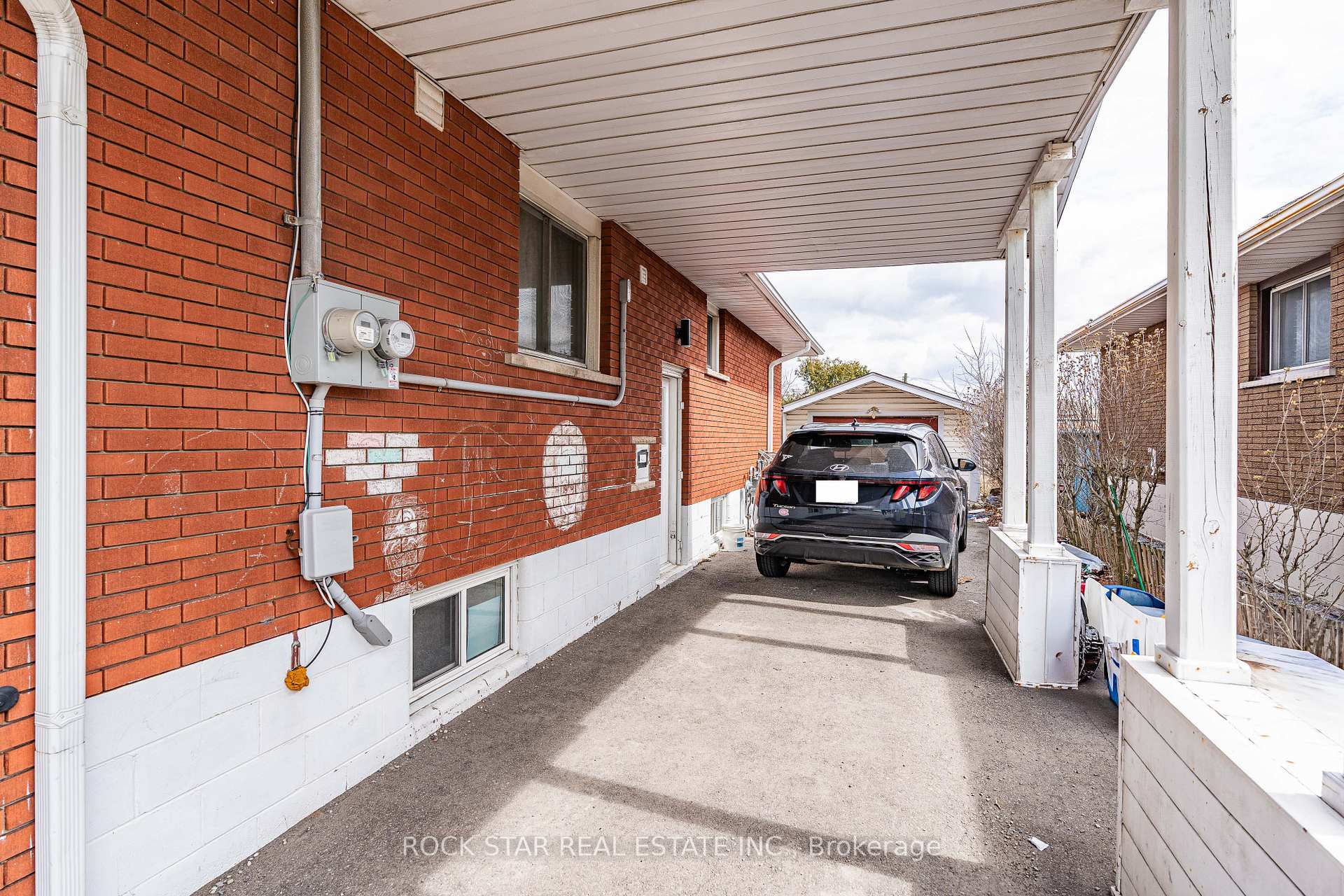 Photo 10 of Unit Lower, 859 Upper Ottawa Street, Hamilton, Berrisfield — HOMEH