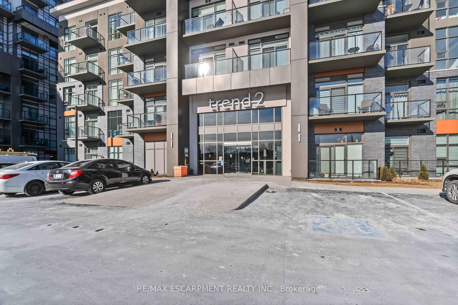 Photo 5 of Unit 331, 460 Dundas Street E, Hamilton, Waterdown — HOMEH