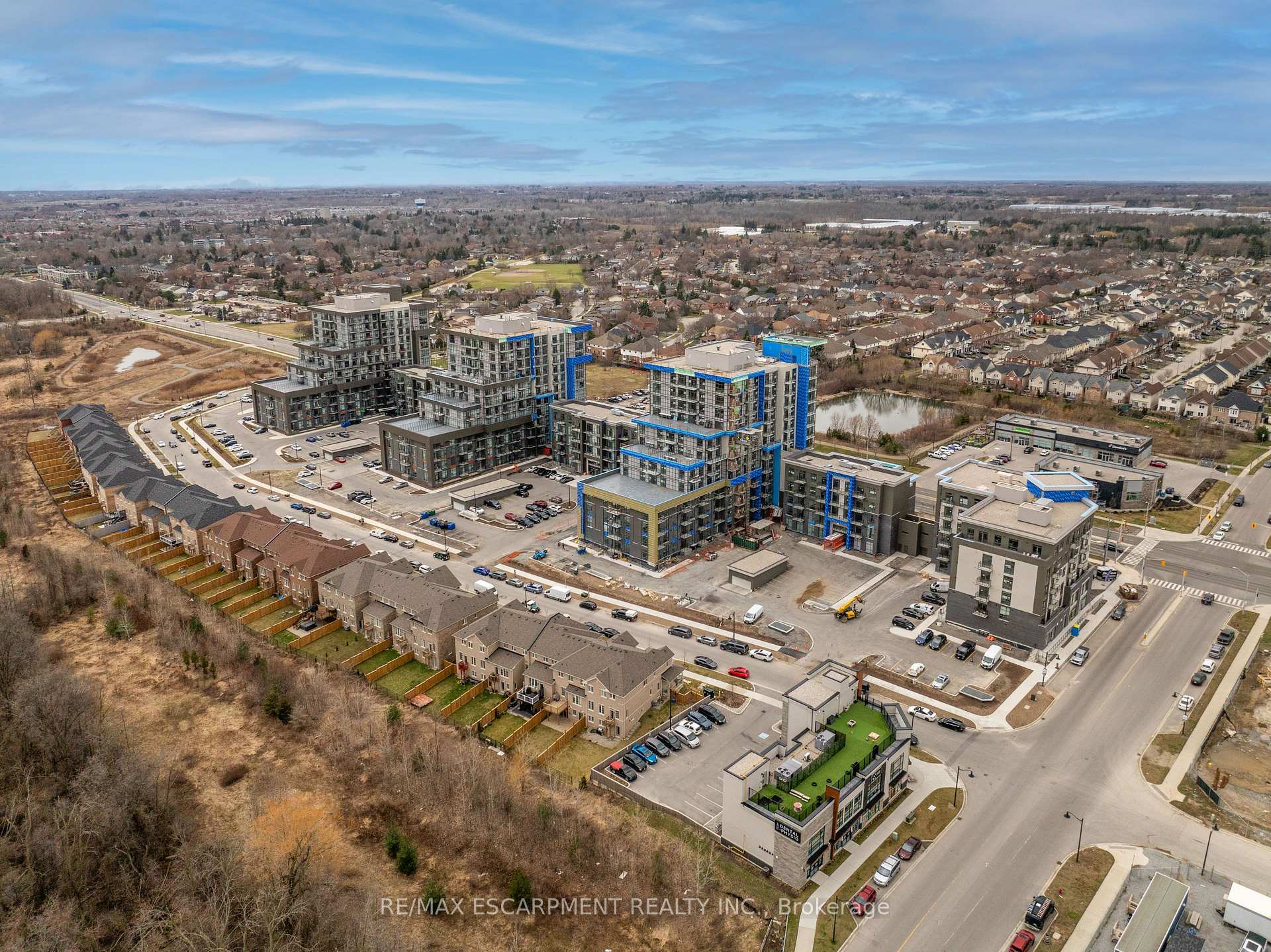 Photo 16 of Unit 331, 460 Dundas Street E, Hamilton, Waterdown — HOMEH