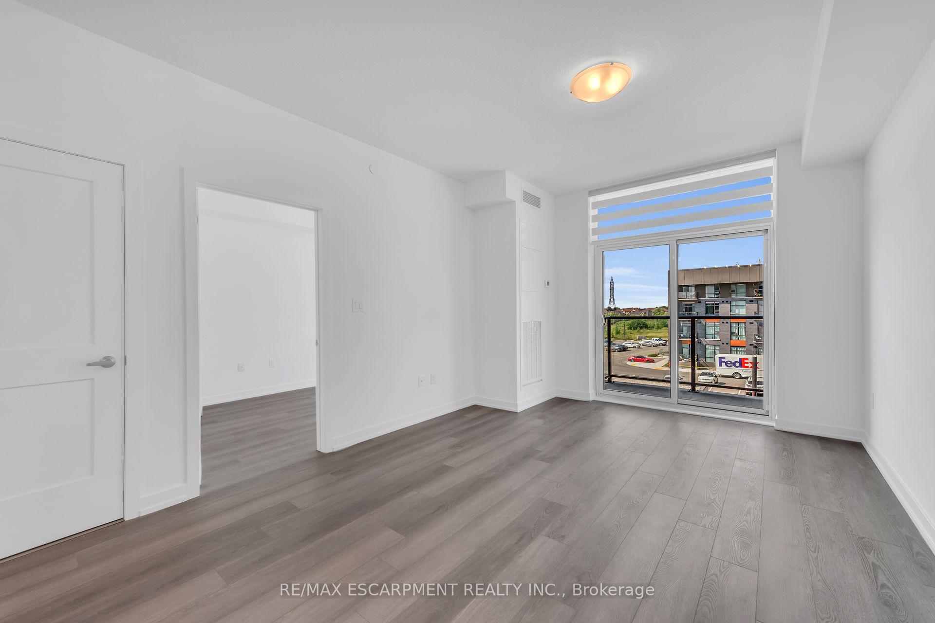 Photo 11 of Unit 331, 460 Dundas Street E, Hamilton, Waterdown — HOMEH