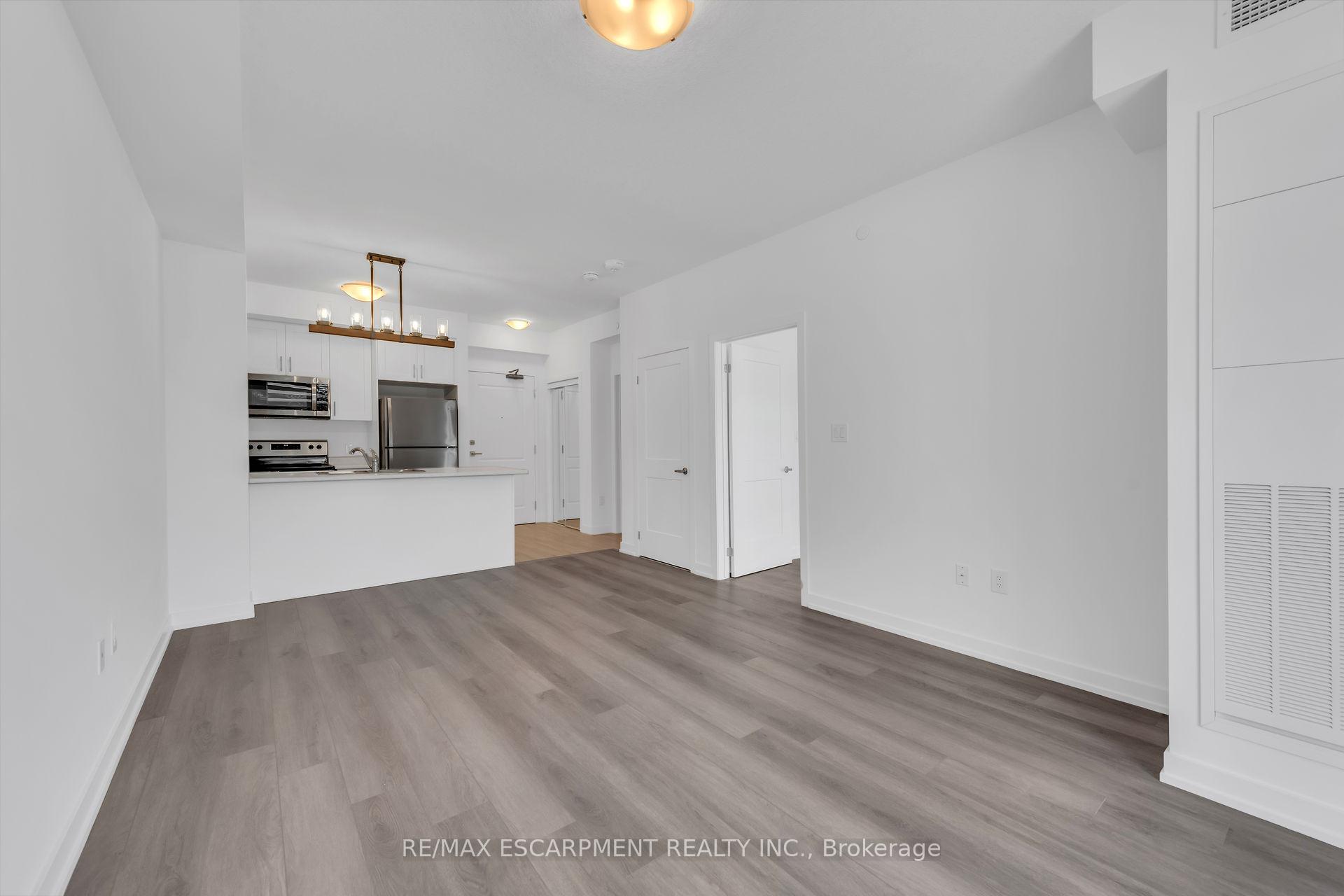Photo 20 of Unit 331, 460 Dundas Street E, Hamilton, Waterdown — HOMEH