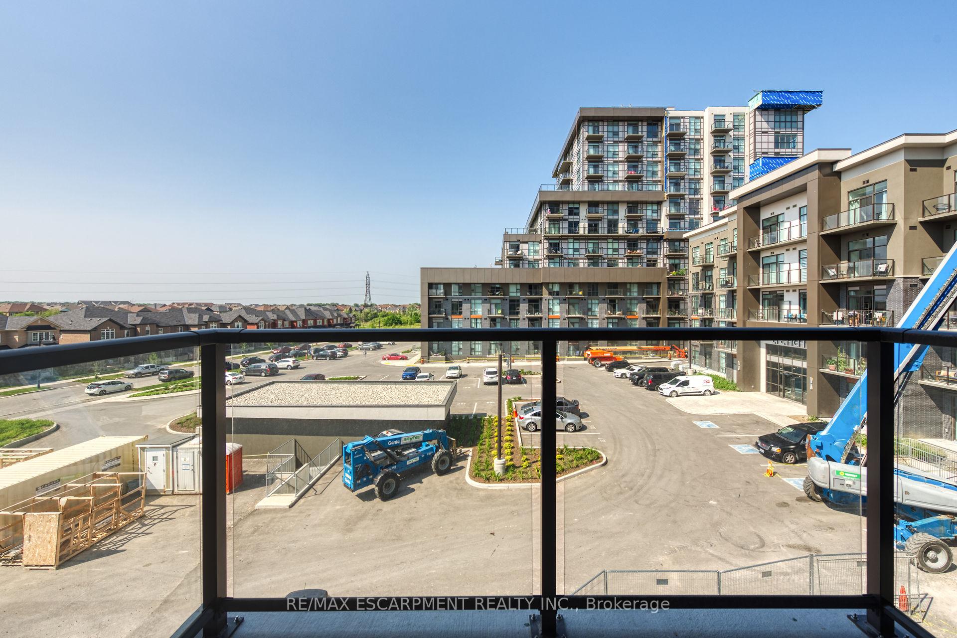 Photo 32 of Unit 331, 460 Dundas Street E, Hamilton, Waterdown — HOMEH