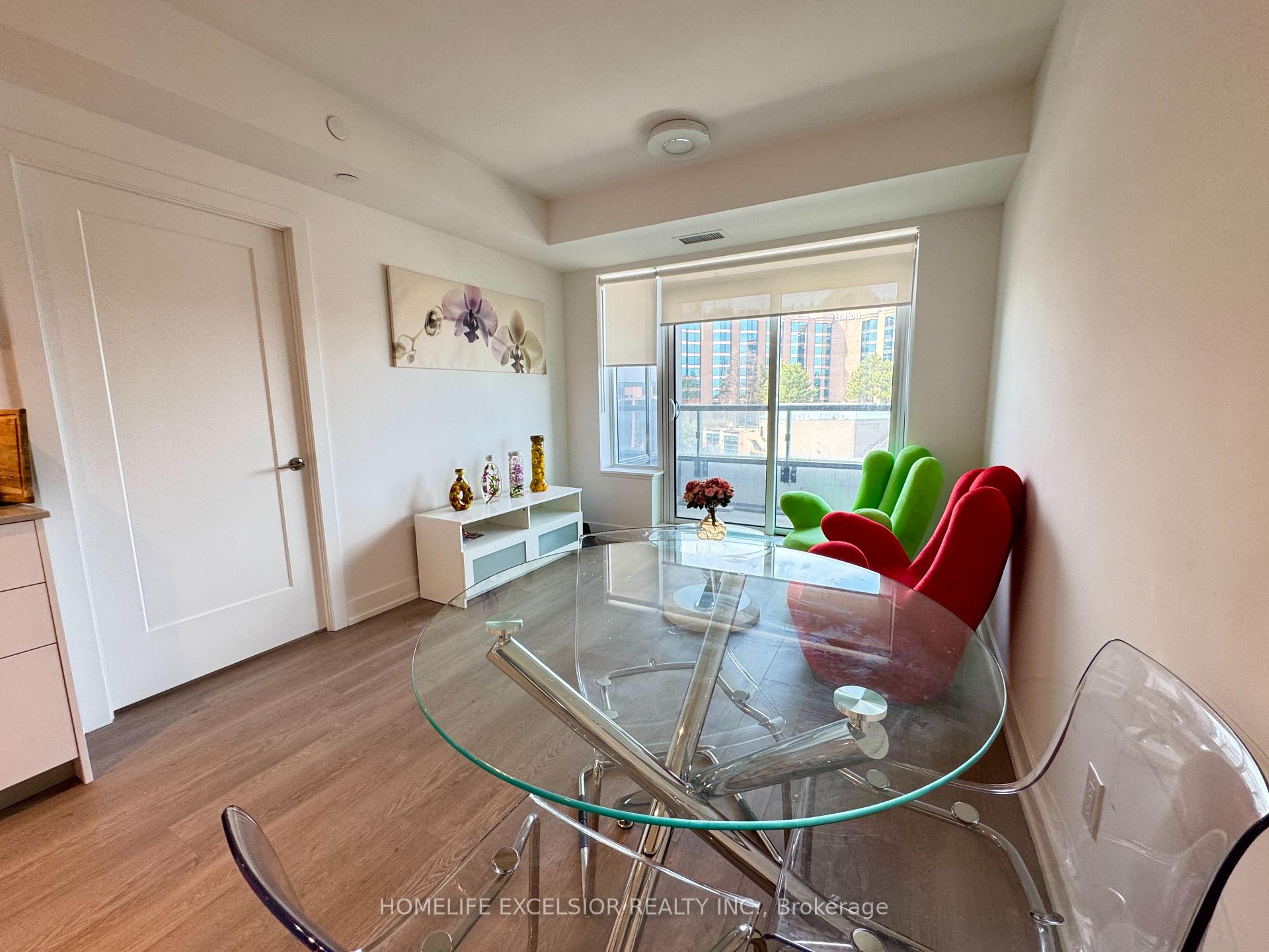Photo 5 of Unit 711, 9 Clegg Road, Markham, Unionville — HOMEH
