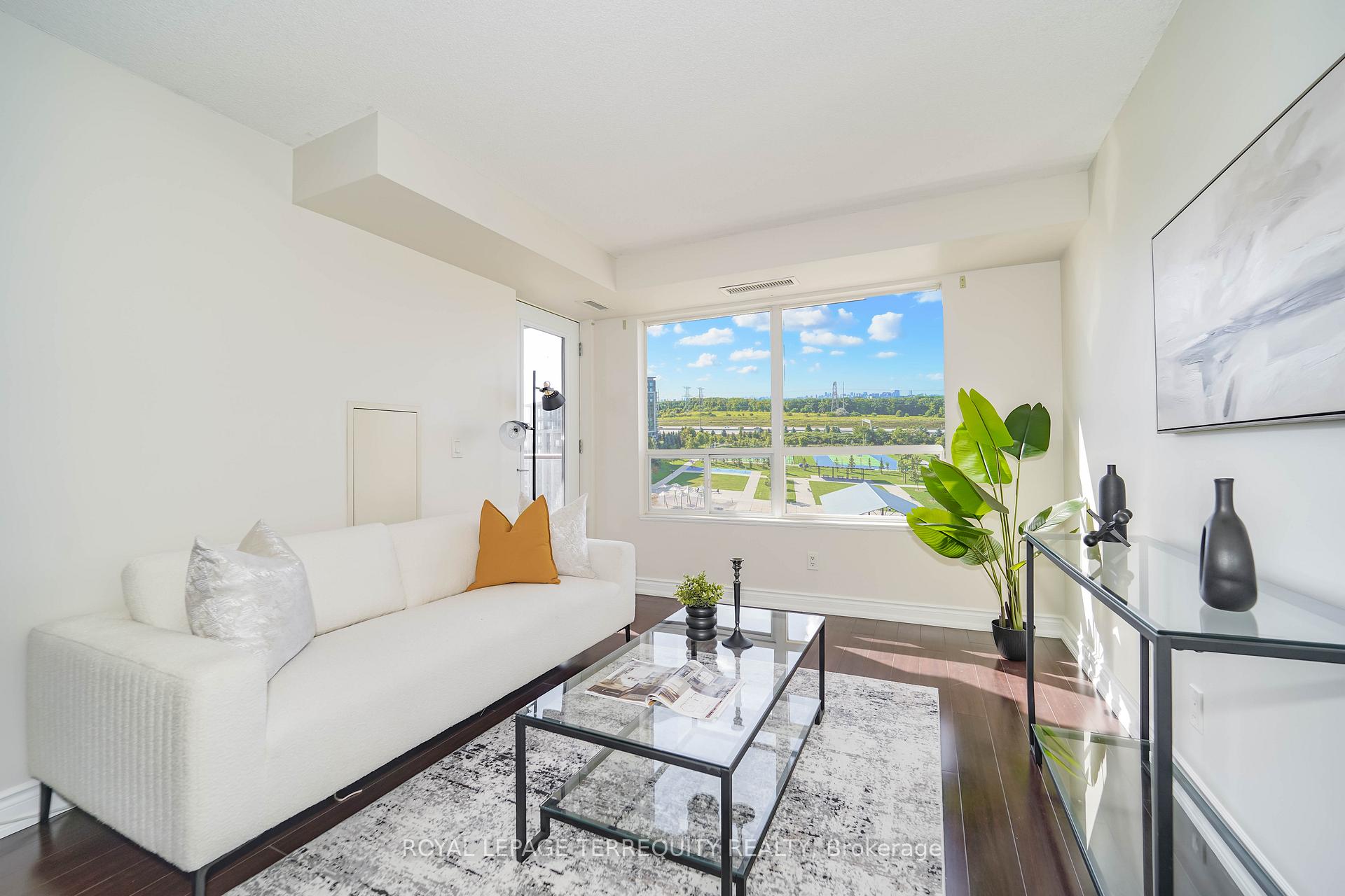 Photo 17 of Unit 1011, 39 Galleria Parkway, Markham, Commerce Valley — HOMEH