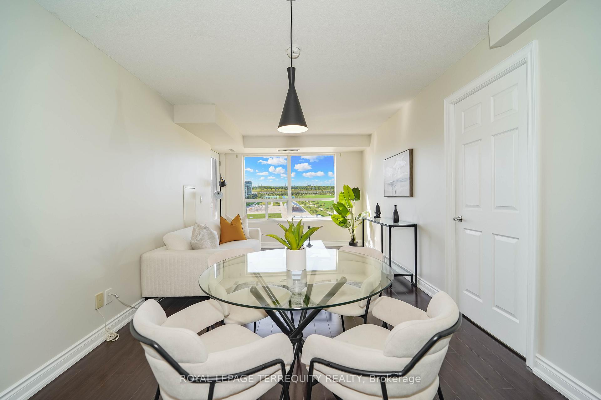 Photo 12 of Unit 1011, 39 Galleria Parkway, Markham, Commerce Valley — HOMEH